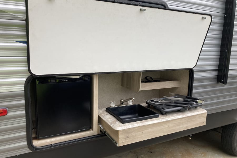 outside kitchen
