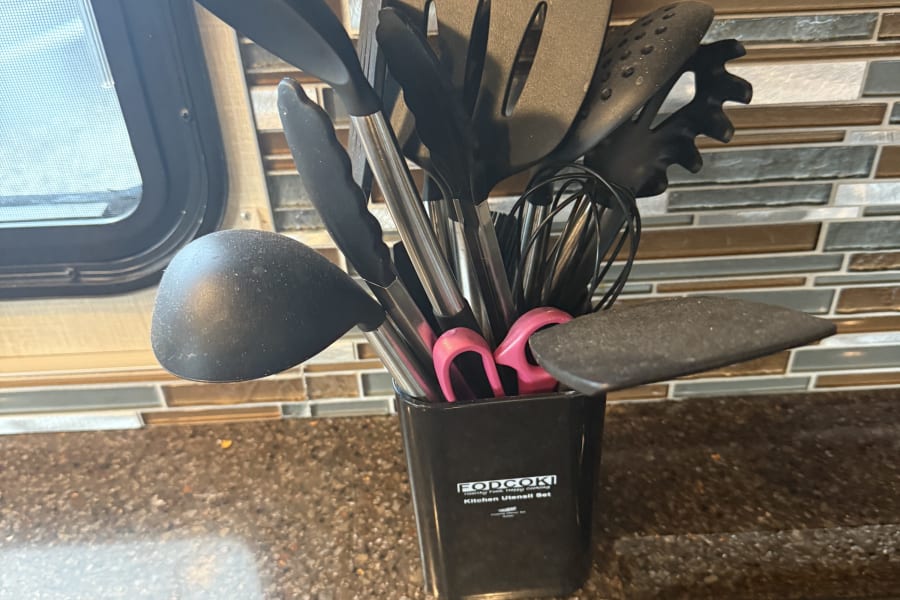 Cooking utensils