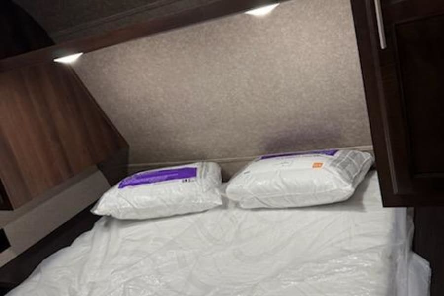 Queen bed in master
