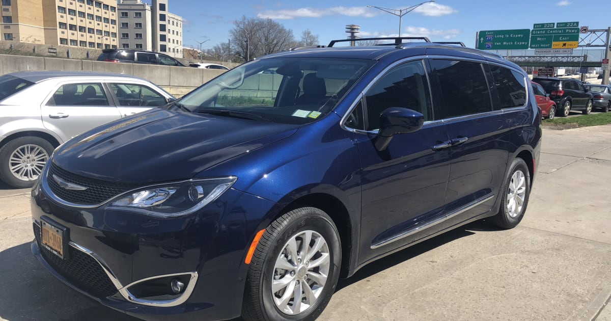 2018 Chrysler Pacifica Camper Van Rental in Rego Park, NY Outdoorsy
