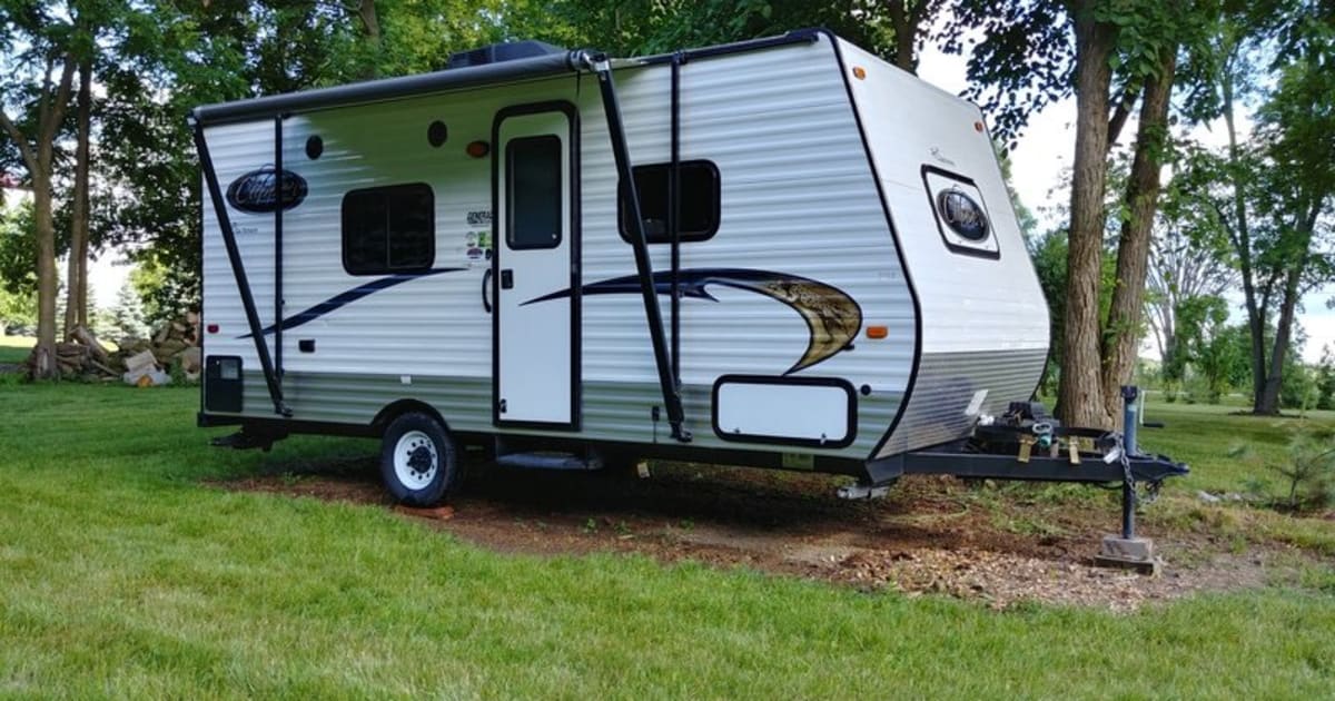 Photos 2014 Coachmen Clipper Trailer Rental in Pendleton, IN Outdoorsy