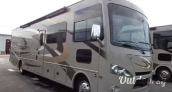 2016 Thor Hurricane Bunkhouse