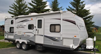 Perfect camper for remote camping or any family outing!