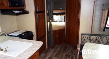 2016 Keystone Premier Ultra Lite