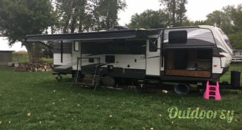 2016 Palomino Puma