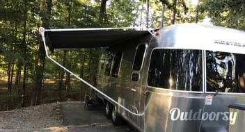 2016 Airstream International Signature Series "Retro Love"