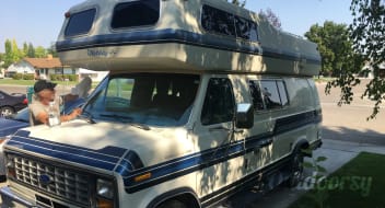 1988 Ford Econoline 250.