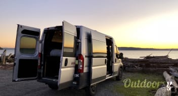 The 2018 PNW Weekender - a Coast Vans Experience