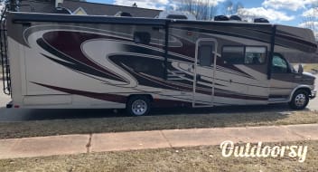 Coachmen leprechaun