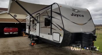 GLAMPING in a 2018 Jayco Jay Flight