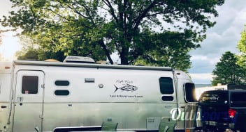 2016 Airstream Flying Cloud 25FB
