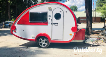 Red & White T@b Teardrop Camper Trailer 2008 "I Go Where I'm Towed To"