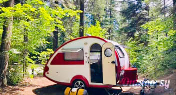 Red & White T@b Teardrop Camper Trailer 2008 "I Go Where I'm Towed To"