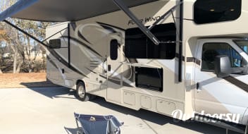 UNLIMITED CELLULAR WIFI!!! 2020 Thor Motor Coach Four Winds
