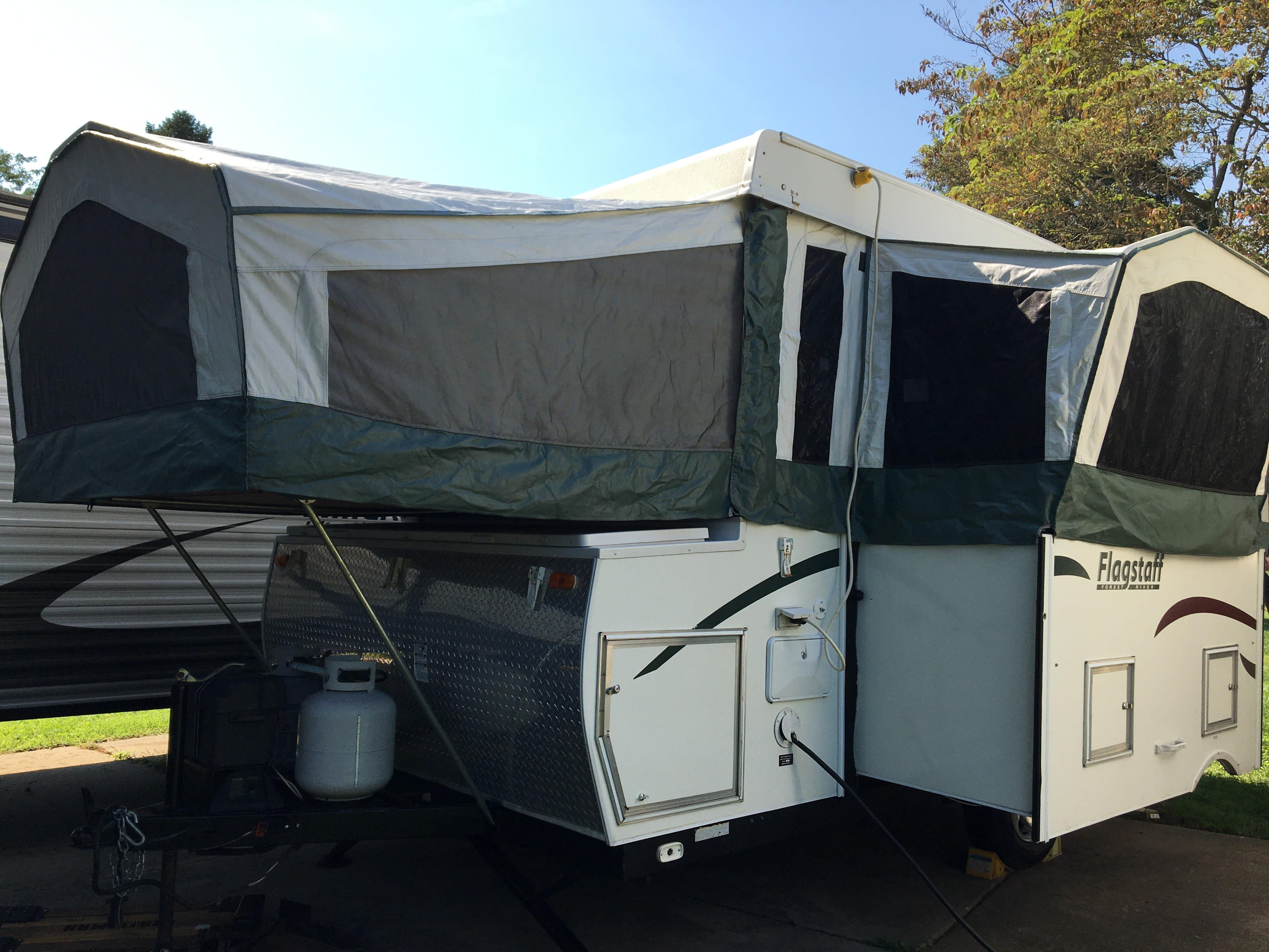 2002 aero voyager pop up camper