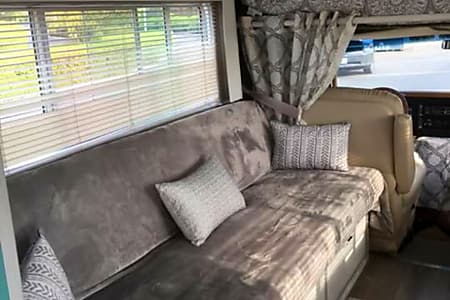 1978 Holiday Rambler Traveler Motor Home Class C Rental In