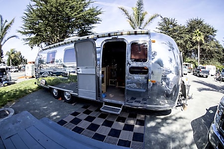 Travel trailer
