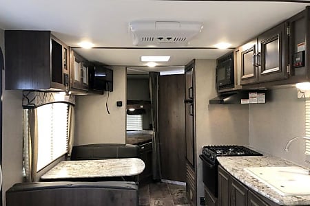 Beautiful 2019 Double Bunk Keystone Passport