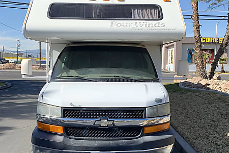 Chevy 28ft Class C Rv Drives Like A Car Sleeps 8 Nick Name Aggie