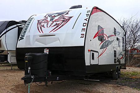 2017 Winnebago Spyder Motor Home Toy Hauler Rental In Flower Mound