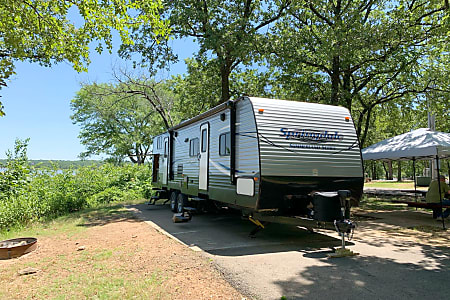 Travel trailer