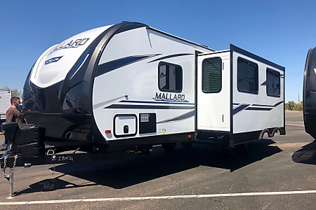 Travel trailer