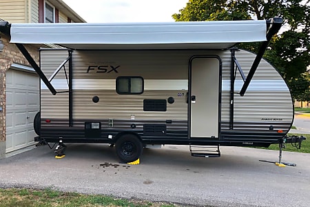 Travel trailer