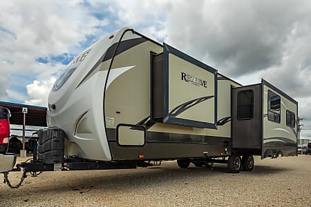 Travel trailer