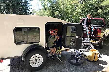 Travel trailer