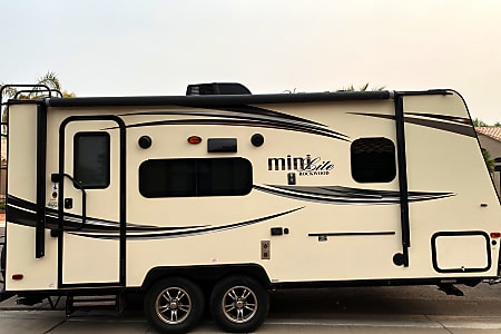 Travel trailer