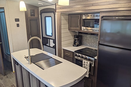 Travel trailer