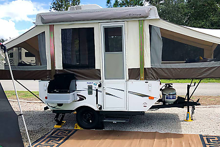 Folding trailer