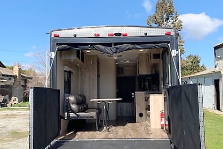 Travel trailer