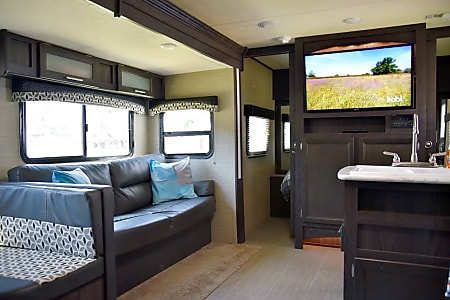 Travel trailer