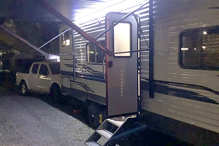 Travel trailer