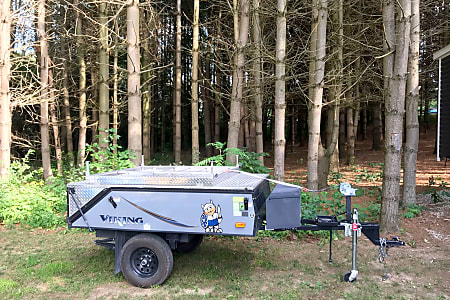 Folding trailer