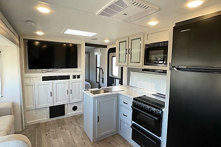 Travel trailer