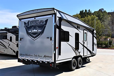 Toy hauler