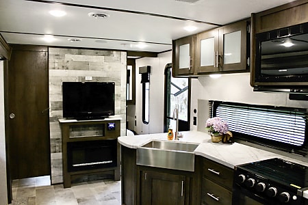 Travel trailer