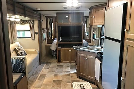 Travel trailer