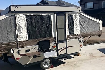 Folding trailer