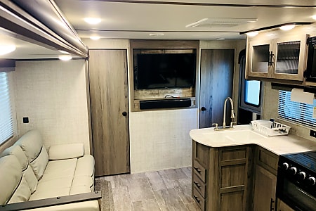 Travel trailer