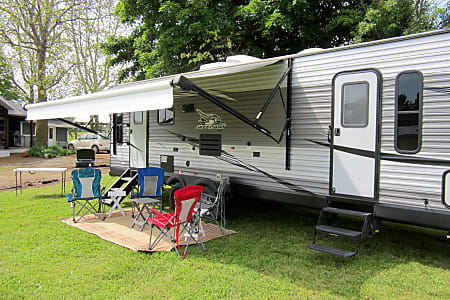 Travel trailer