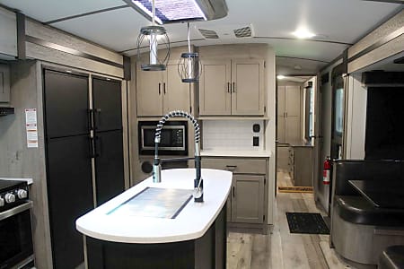 Travel trailer