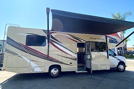 class c rv rental bakersfield