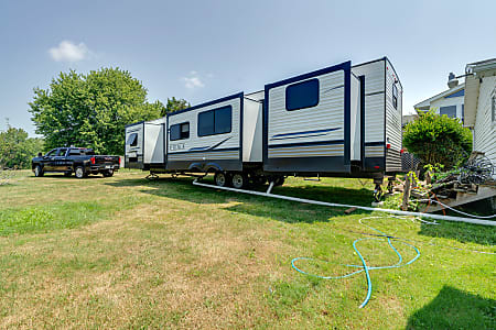 Travel trailer