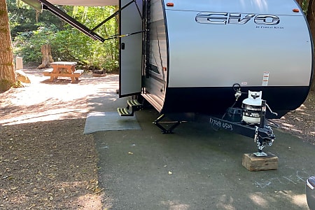 Travel trailer