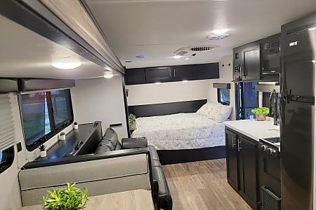 Travel trailer