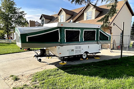 Folding trailer