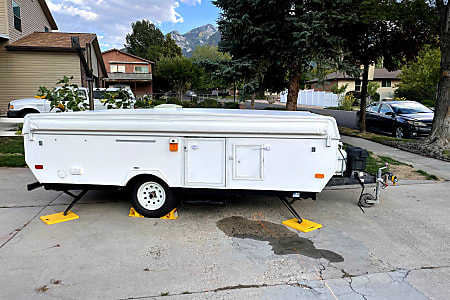 Folding trailer